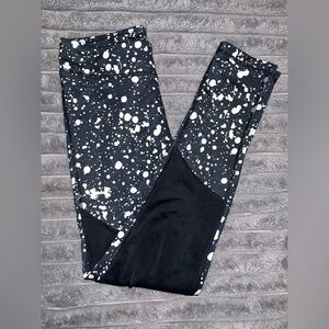 Under Armour Youth Black and White Patterned Leggings